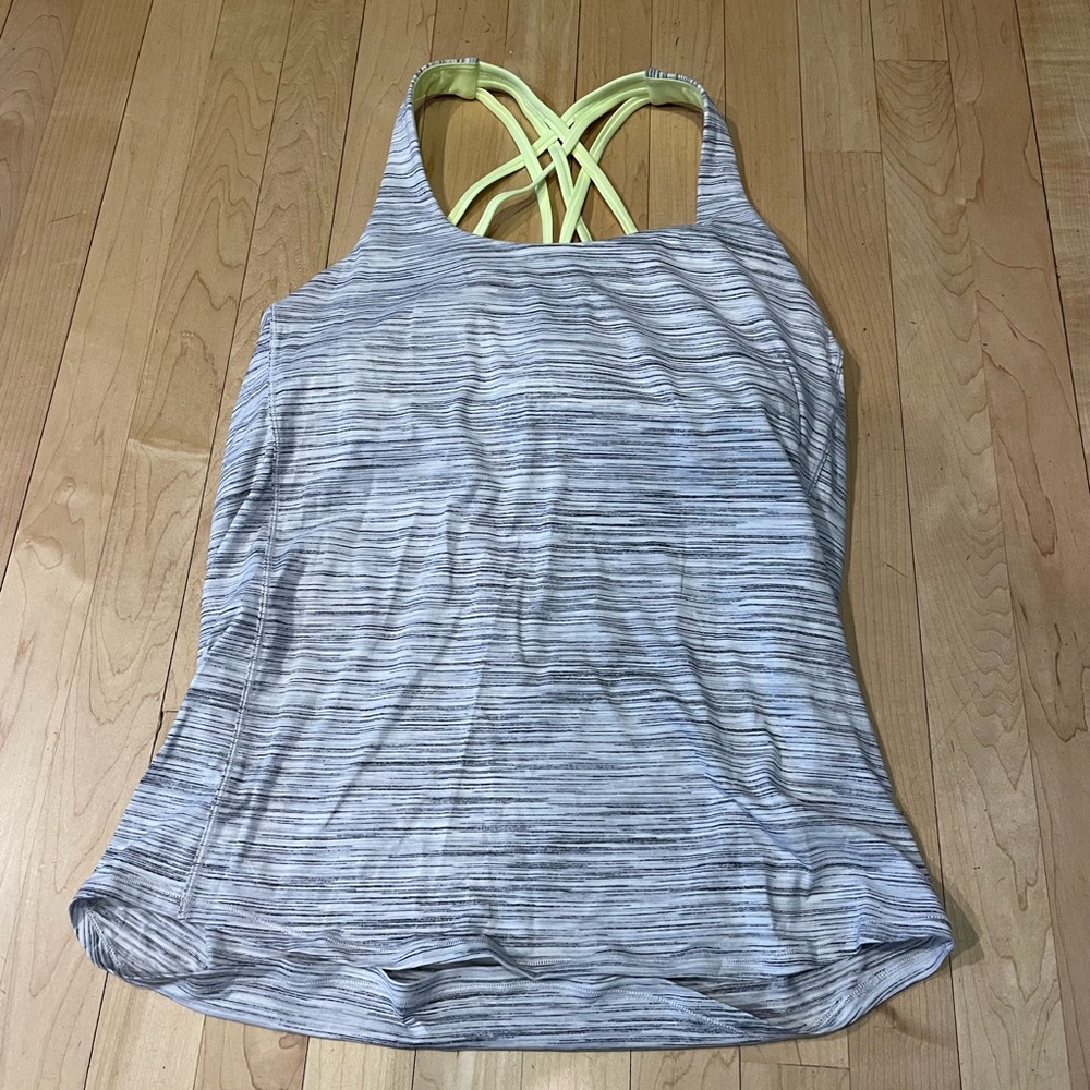 LuLulemon tank with sports bra